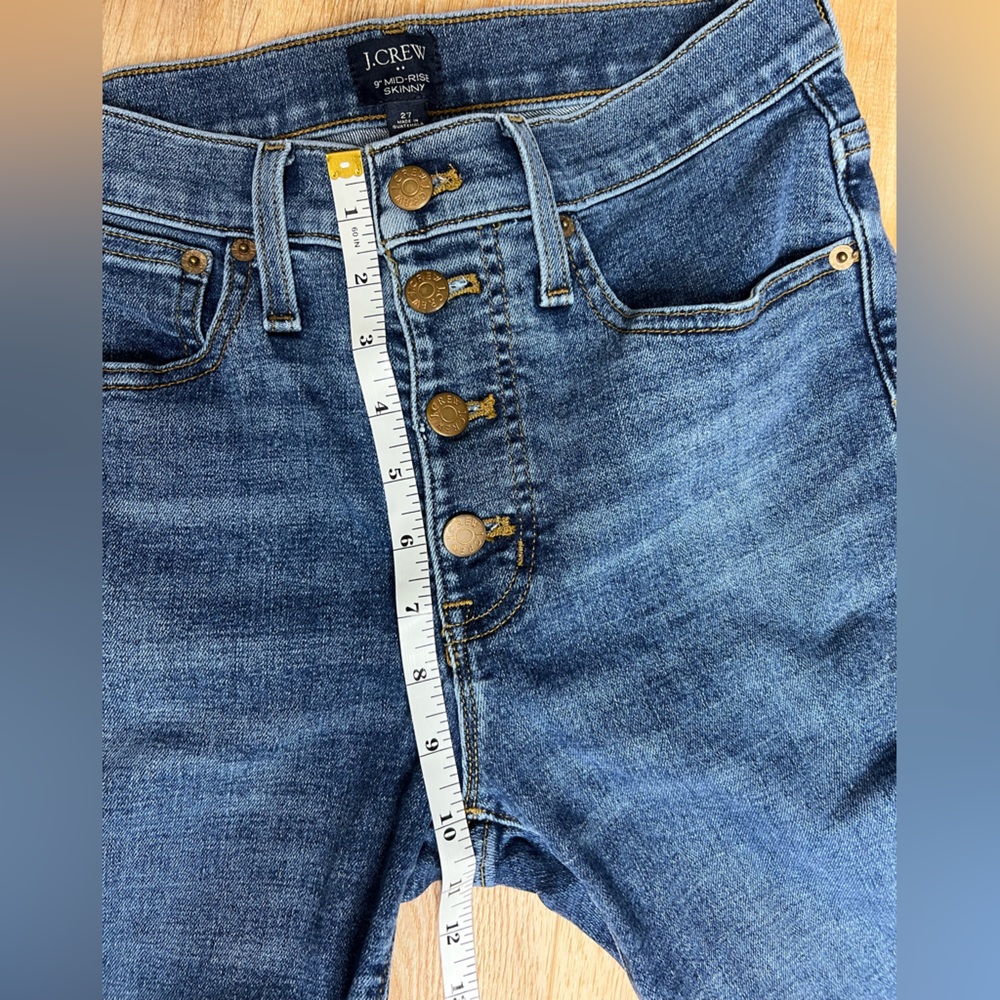 J CREW high rise button fly, 9” mid rise skinny jean. Size 27. - Picture 3 of 5